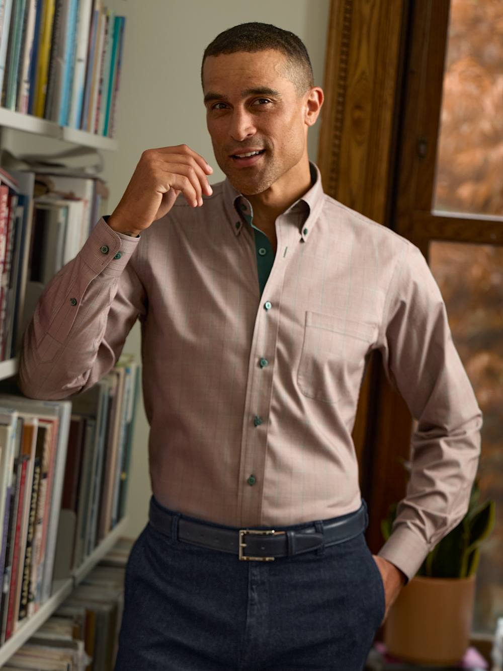 Alternate Image of Comfort Stretch Non-iron Plaid Dress Shirt With Contrast Trim-7