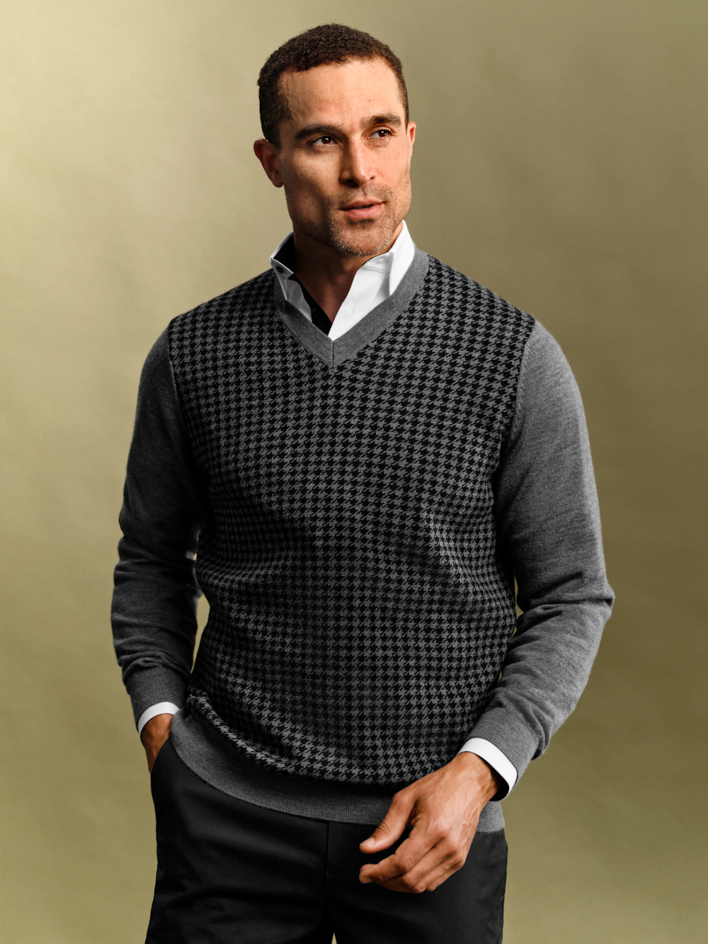 Alternate Image of Washable Merino Wool Houndstooth V-neck Sweater-6